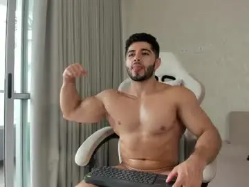 Chaturbate Nude Webcam of thiago_moretti