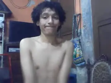Chaturbate Live Sex Cam of alejandroperdomo8481