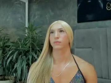 Chaturbate Live Sex Cam of isa_lancaster
