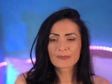 Chaturbate Sex Cam of raisavawn