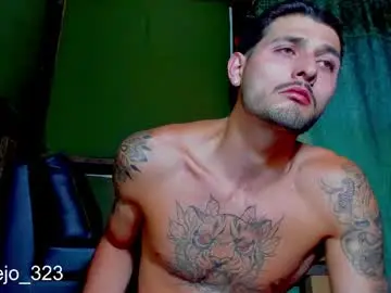 Chaturbate Live Sex of alejo_323__