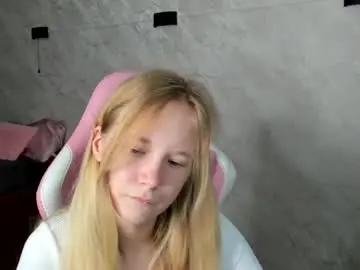 Chaturbate Sex Cam of asya_almost