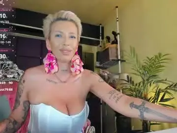 Chaturbate Live Porn of sofiequeen_