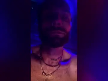 Chaturbate Best live sex cam show of hung_hard_spun