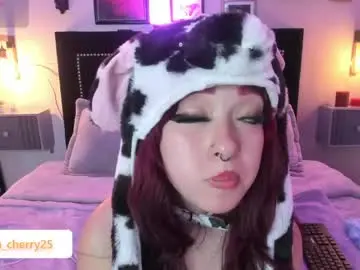 Chaturbate Adult Webcam of leah_cherry