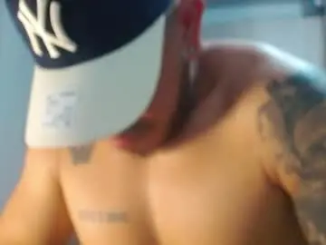 Chaturbate Live Sex Cam of adam_shilder7