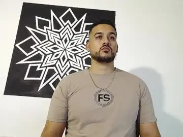 Chaturbate Live Sex Cam of _christopher_dennis_