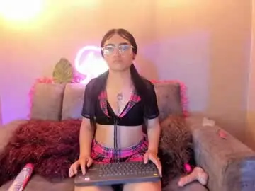 Chaturbate Live Sex Cam of june__moon
