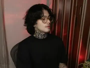 Chaturbate Sex Chat of bastiel_