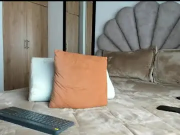 Chaturbate Watch Live Sex Cams of manucute_23_