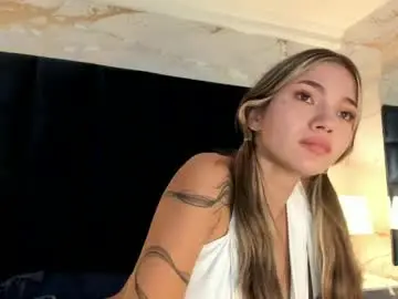 Chaturbate Nude Webcam of emma_jhoons