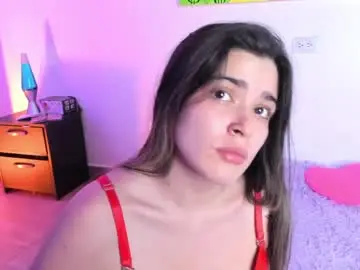 Chaturbate Live Sex Cam of miavillalobos_
