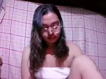 Chaturbate Nude Webcam of pinay_janella10