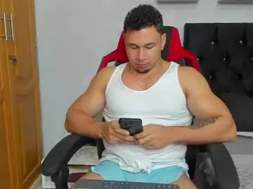 Chaturbate Sex Cam of tyler_hank1