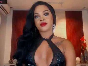 Chaturbate Live Sex Cam of urmajestytyra