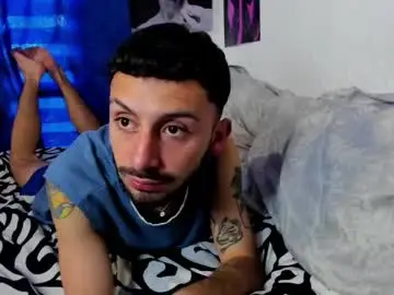 Chaturbate Live Sex Cam of santi_mateo