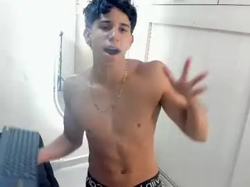 Chaturbate Live Sex of iker_montalvo