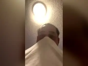 Chaturbate Live Porn of brownieeeeeeeee