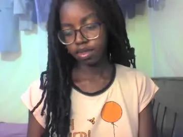 Chaturbate Live Sex Cam of ebonymuse2