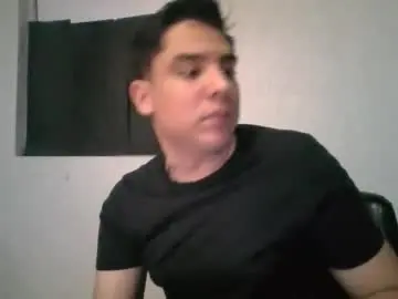 Chaturbate Free Porn Cam of albertoarenas16