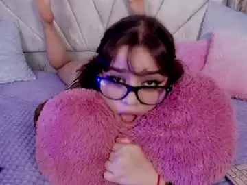 Chaturbate Live Sex Cam of chaarlotte_1