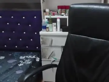 Chaturbate Best live sex cam show of xyummyrhicax