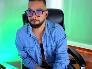 Chaturbate Watch Live Sex Cams of ernesto_rodriguez_82
