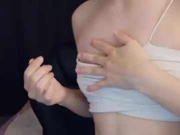 Chaturbate Live Porn of thehousemaid1