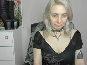Chaturbate Live Sex Cam of freeanne
