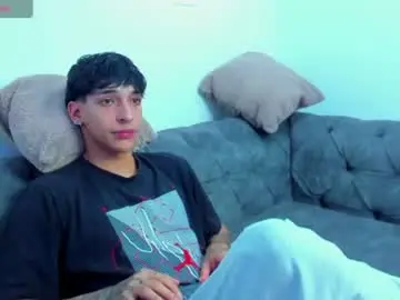 Chaturbate Live Sex Cam of kroywave