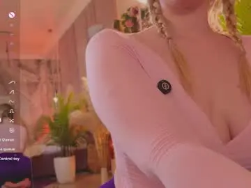 Chaturbate Live Sex of smiley_mia_