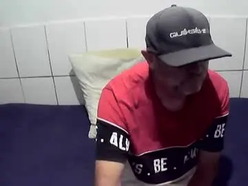 Chaturbate Sex Chat of augustopierdona26
