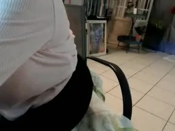 Chaturbate Watch Live Sex Cams of lucy_0000