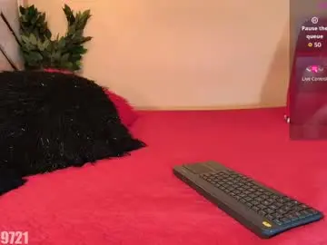 Chaturbate Free Porn Cam of marcela_davila1