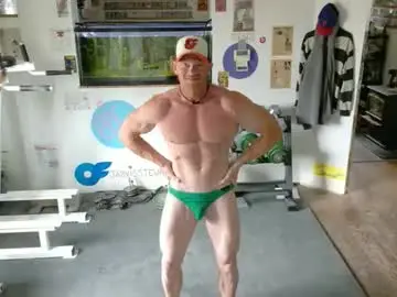 Chaturbate Live Sex of bigredmachine25