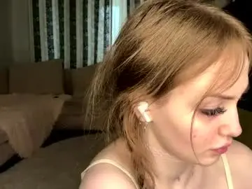 Chaturbate Live Sex Cam of hip_hop_baby