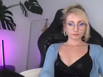 Chaturbate Free Porn Cam of cinderellamoon