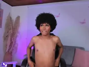 Chaturbate Best live sex cam show of naomisaenz_
