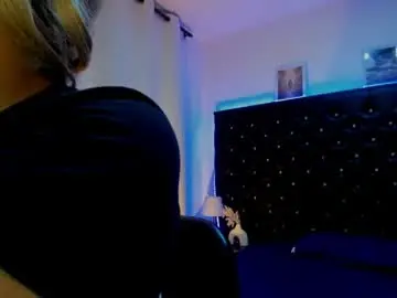 Chaturbate Adult Video Chat of bellaroge
