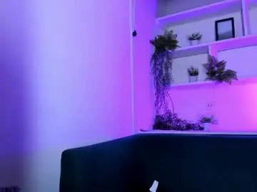 Chaturbate Live Sex Cam of saelivrae