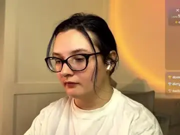 Chaturbate Sex Chat of shylittlemouth