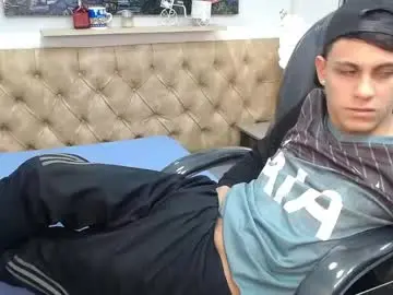 Chaturbate Watch Live Sex Cams of ethanx18