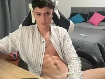 Chaturbate Sex Cam of thomassex0