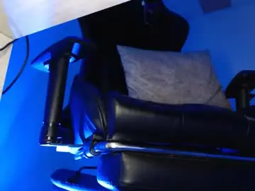 Chaturbate Watch Live Sex Cams of woondeer17