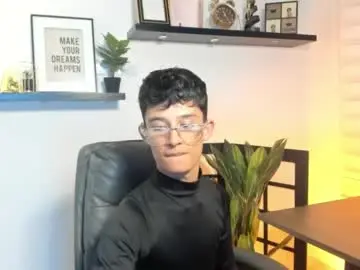 Chaturbate Live Sex Cam of patrick_howland_