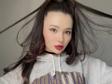 Imlive Live Porn of YuJinaMeow