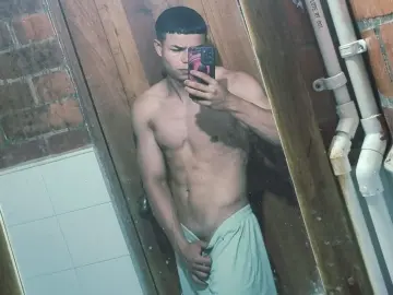 Imlive Free Porn Cam of alexander_Cr