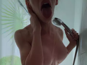 Imlive Adult Webcams of angelmouth1