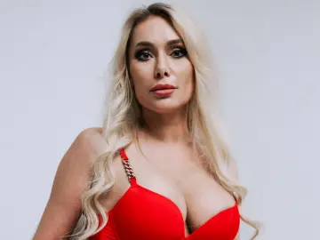 Livejasmin Nude Webcam of IsadoraDunkan