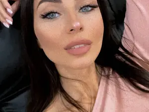 Myfreecams Nude Webcam of Alliciya